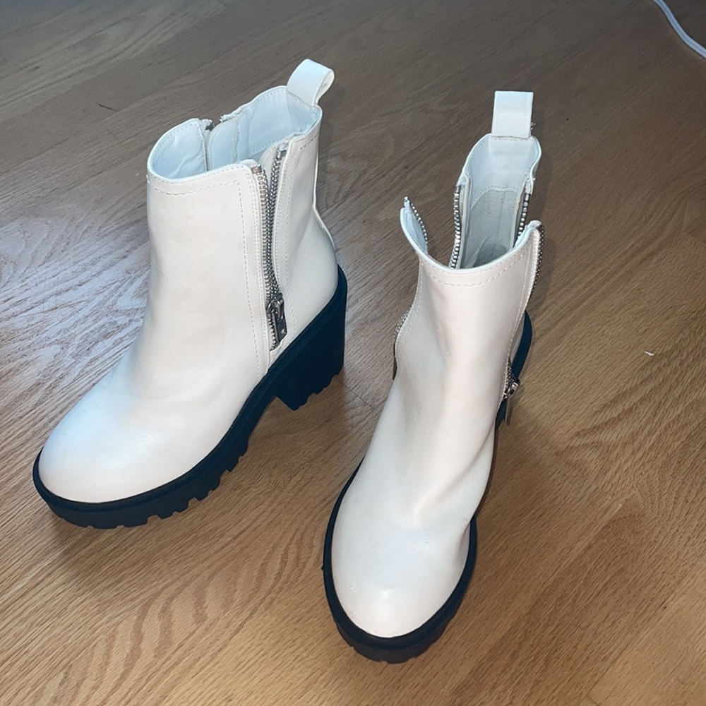 Good condition - Picture 2 of 2